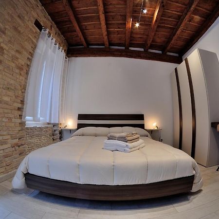 B&B Del Corso Лорето Экстерьер фото
